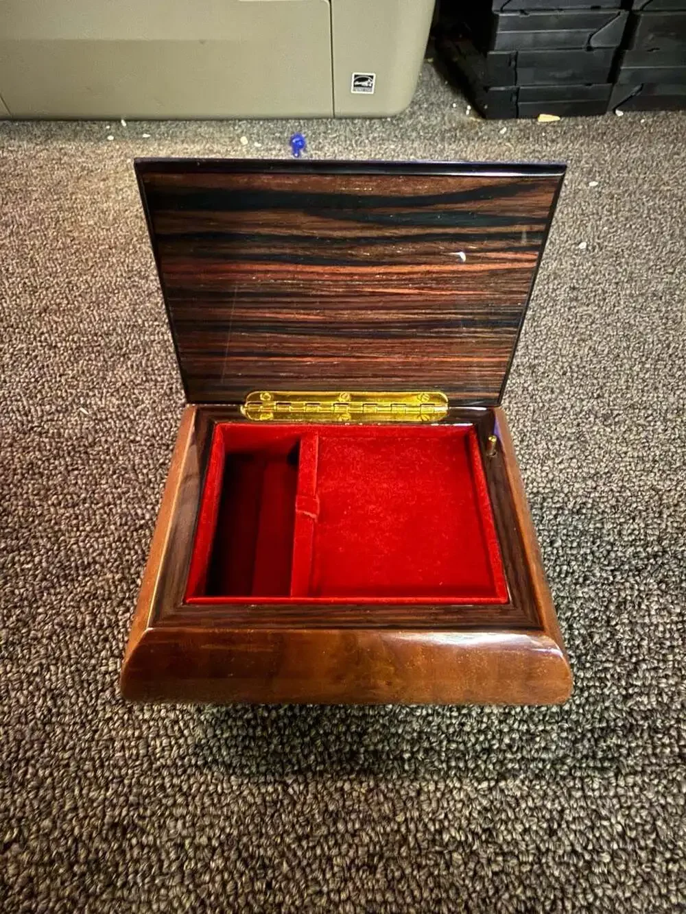 Vintage Sorrento Italian Inlaid Wood Musical Jewelry Box with Burl and Rosewood